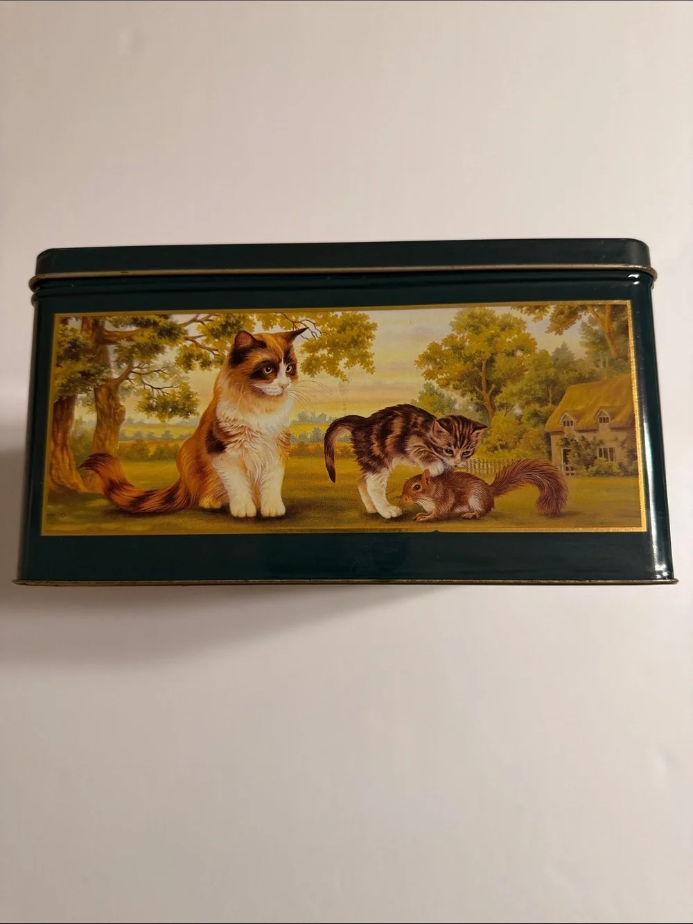 Vintage Crabtree & Evelyn London 1993 Decorative Metal Cats Tin